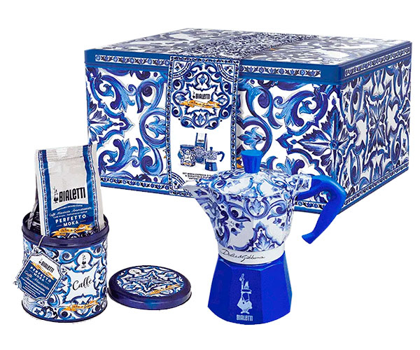 Набір Гейзерна кавоварка Bialetti х Dolce Gabbana Blu Mediterraneo Moka Express на 3 чашки 130 мл + Кава Perfetto Moka Autentico мелена 200 г