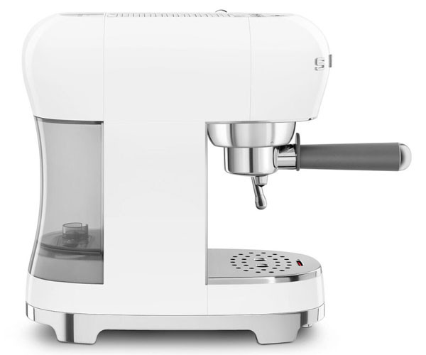 Кофеварка SMEG ECF02WHEU белая особенности