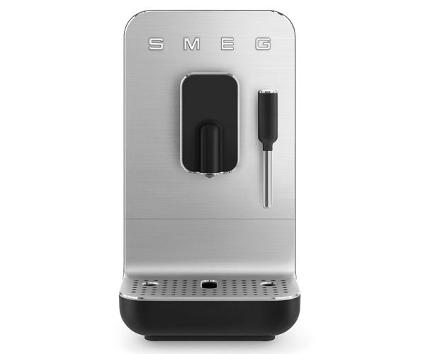 Кофемашина SMEG BCC12BLMEU черная фото