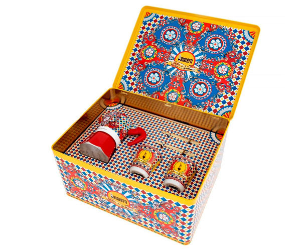 Набор Гейзерная кофеварка Bialetti х Dolce & Gabbana Moka Express на 2 чашки 90 мл + набор чашек с мешалками фото