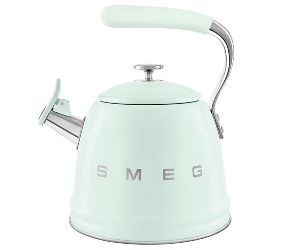 Чайник со свистком SMEG WKF01PG зеленый 2,3 л