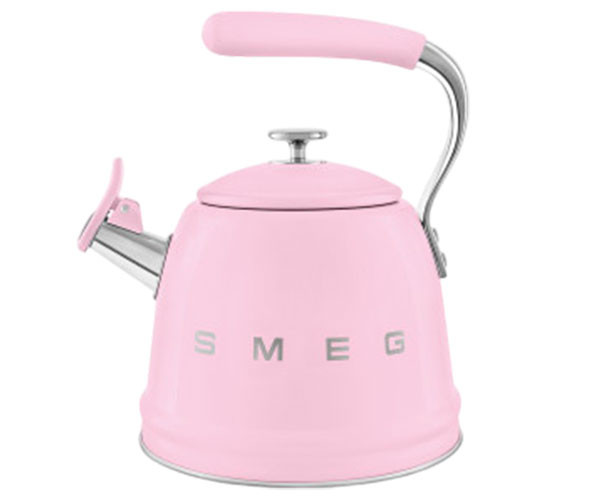 Чайник со свистком SMEG WKF01PK розовый 2,3 л