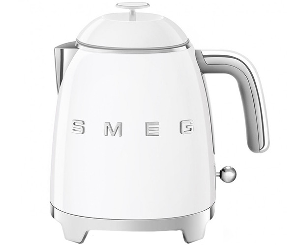 Электрочайник SMEG KLF05WHEU белый 800 мл