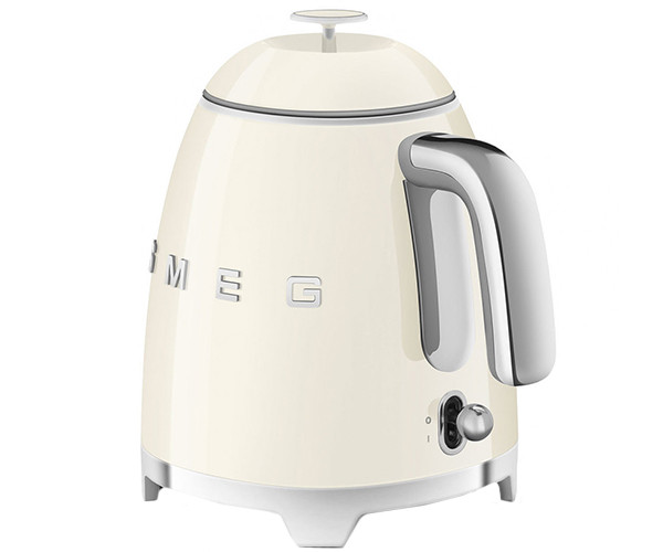 Электрочайник SMEG KLF05CREU кремовый 800 мл купить