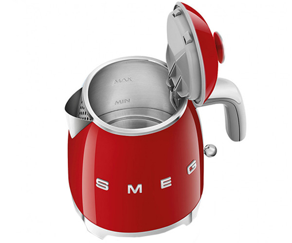 Электрочайник SMEG KLF05RDEU красный 800 мл особенности