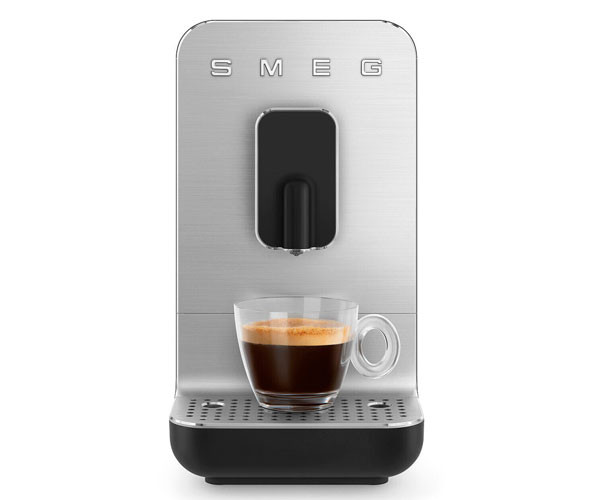 Кофемашина SMEG BCC11BLMEU черная купить