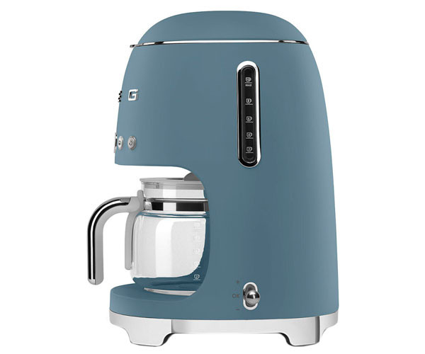 Капельная кофеварка SMEG DCF02SBMEU голубая купить