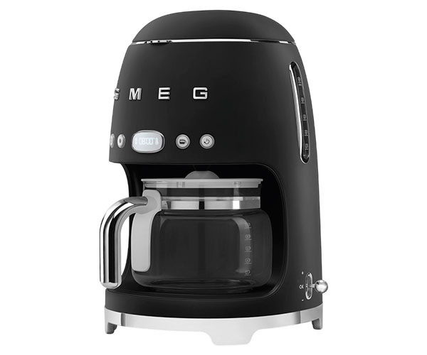 Капельная кофеварка SMEG DCF02BLMEU черная фото