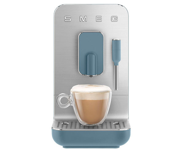 Кофемашина SMEG BCC12SBMEU голубая цена